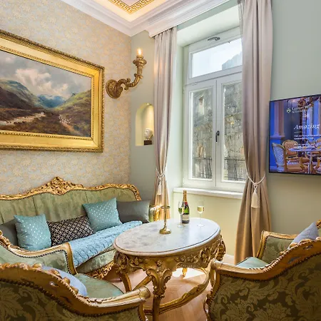 Superb Arena View Apartment *