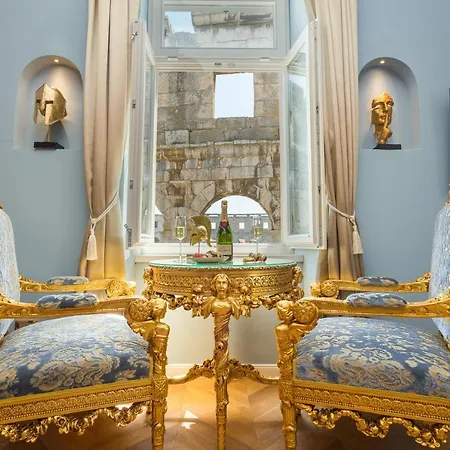 Superb Arena View Apartment *