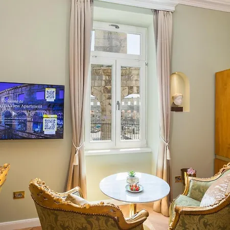 Apartment Superb Arena View Pula