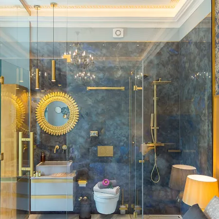 Superb Arena View Apartment
