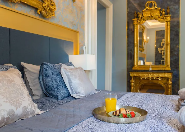 Апартаменти Superb Arena View Пула